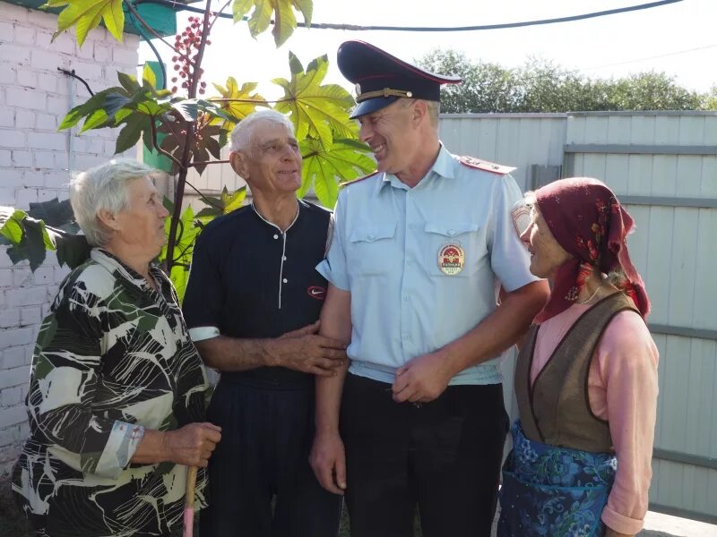 Администрация сеченовского района. Кочетовка Сеченовский район. Кочетовка Сеченовский район Нижегородской области. Кочетовка Сеченовский район Нижегородской области школа. Сотрудники Хохольского ОМВД.