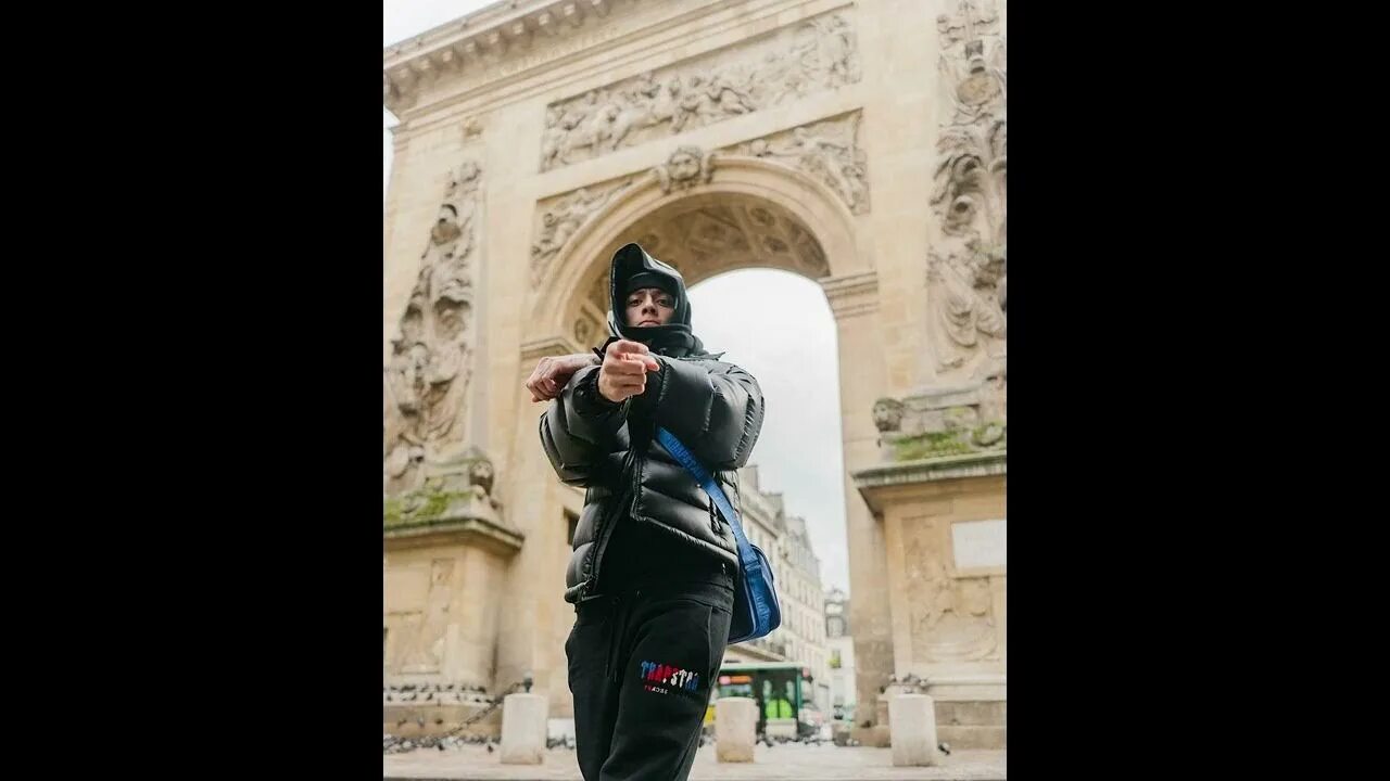 Ice spice central cee did it first. Central cee дрилл. централ си рэпер. central cee прическа. central cee обложка.