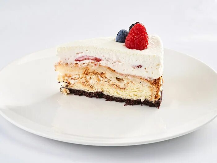Upside cake. Udc фирменный торт. фирменный торт апсайд даун кейк. udc cake торт фирменный. это фирменный торт в кафе udc.