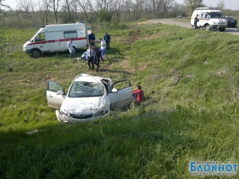 Блокнот волгодонска последние новости происшествия сегодня свежие. Блокнот Волгодонск происшествия. Блокнот Волгодонск авария. Авария в Донском Волгодонского района. Блокнот авария Волгодонск свежие.