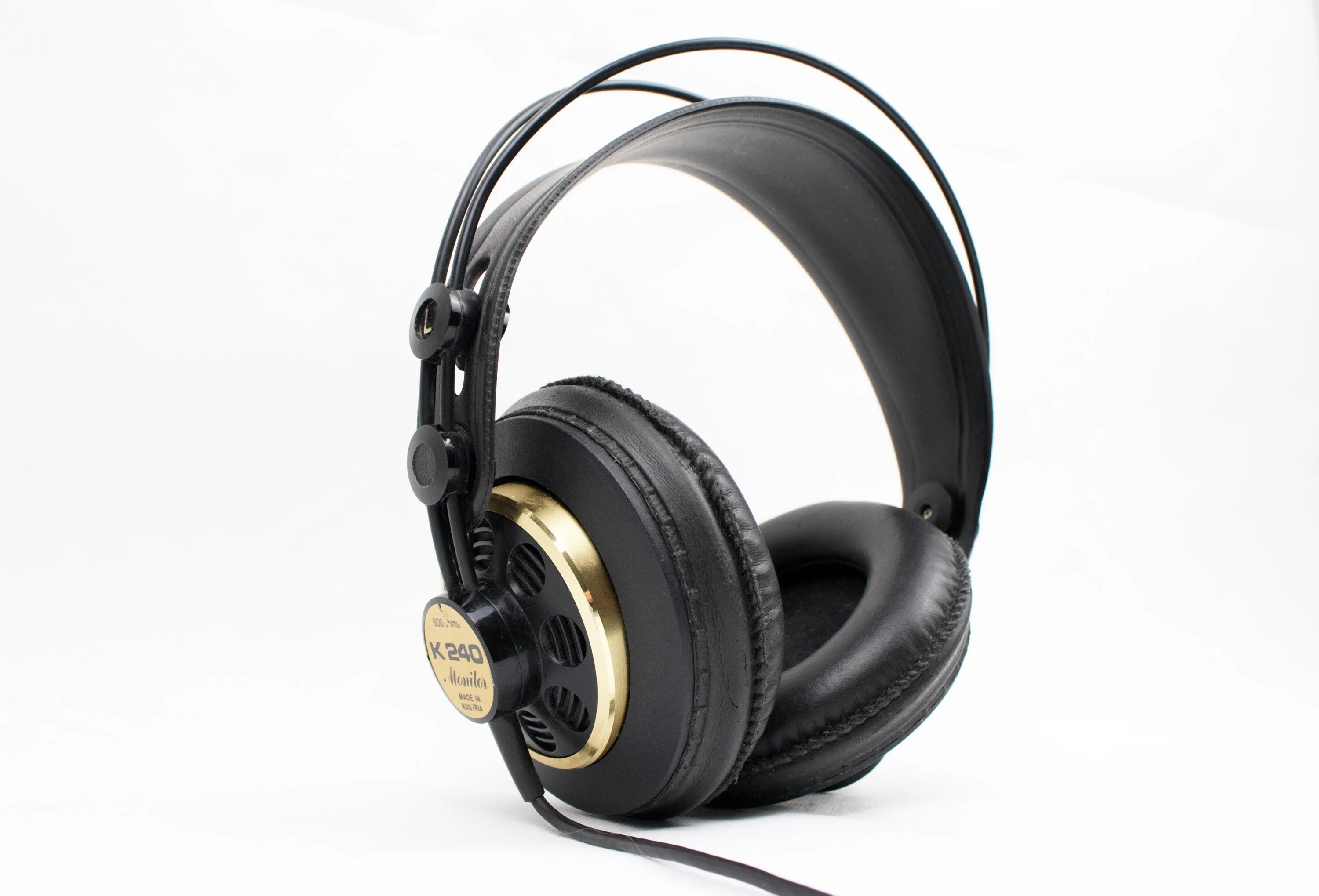 AKG k1000. AKG k400. AKG k250. AKG k530. Какие наушники качественные