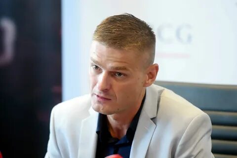 Томаш биография