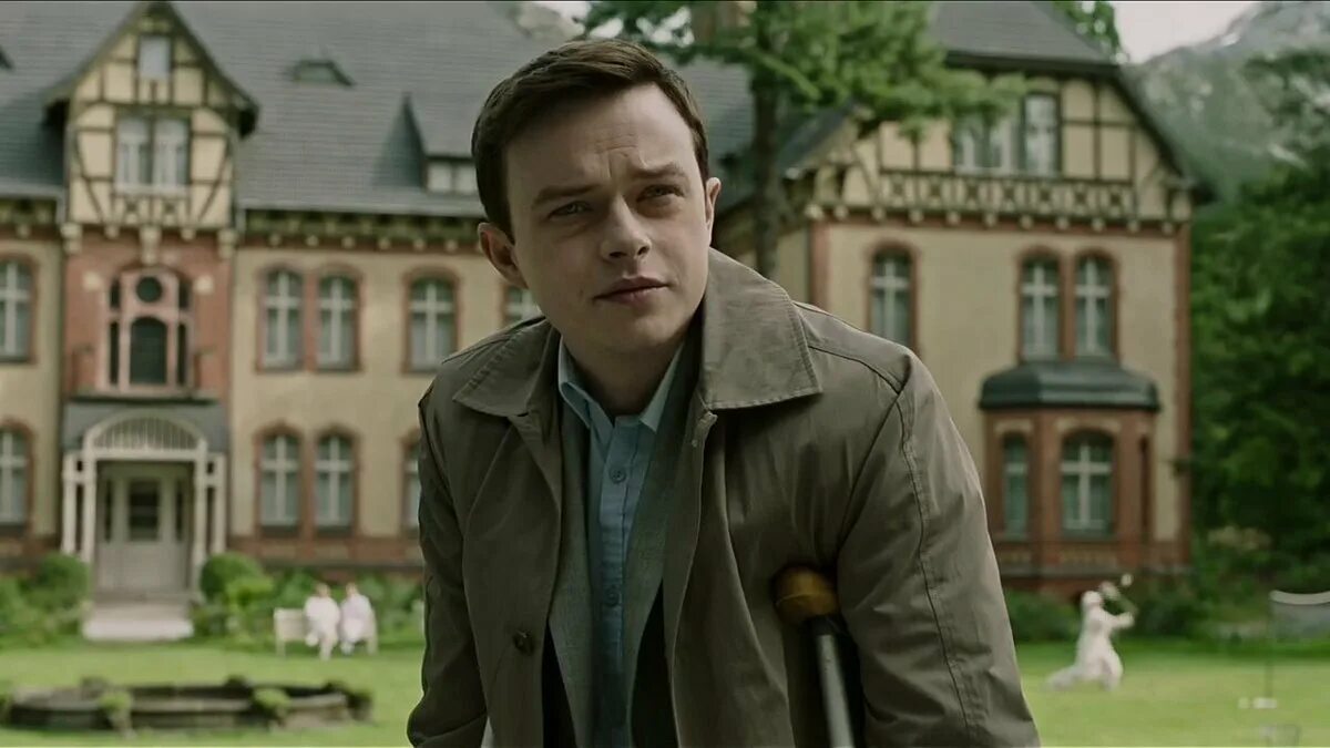 Лекарство от здоровья фильм 2016. Дэйн ДЕХААН лекарство от здоровья. Лекарство от здоровья фильм Дэйн ДЕХААН. Лекарство от здоровья Локхарт