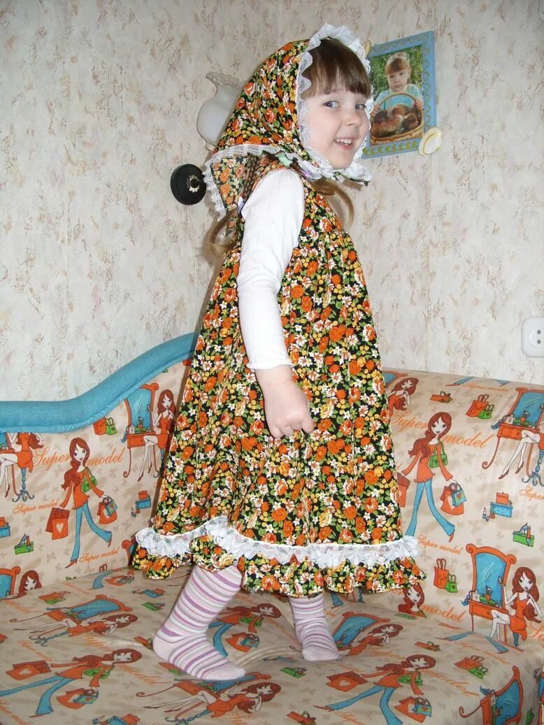 Платье матрешки для девочки. Костюм матрешки. костюм матрешки детский. сарафан матрешки для девочки. платье матрешки для девочки в садик.