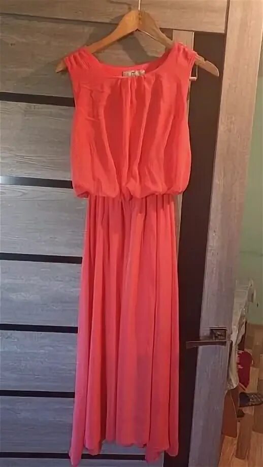 Продам платье бу. Продам платье бу. Платье zara красное. Платье zara красное. Продам платье бу.