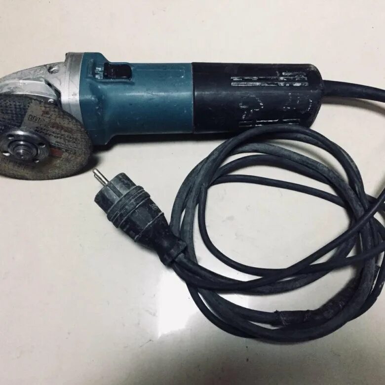 Машинка шлифовальная makita 9565 h. Углошлифмашинка makita 9565 hz 125 17/25/823. Ушм makita 9565h. Макита 125мм болгарка 9565h цена. Makita 9565h.