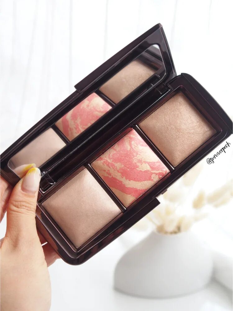 Hourglass палетка 6. Hourglass ambient lighting edit палетка. Палетка для лица hourglass. Hourglass cosmetics палетка. Hourglass палетка сияющих текстур.
