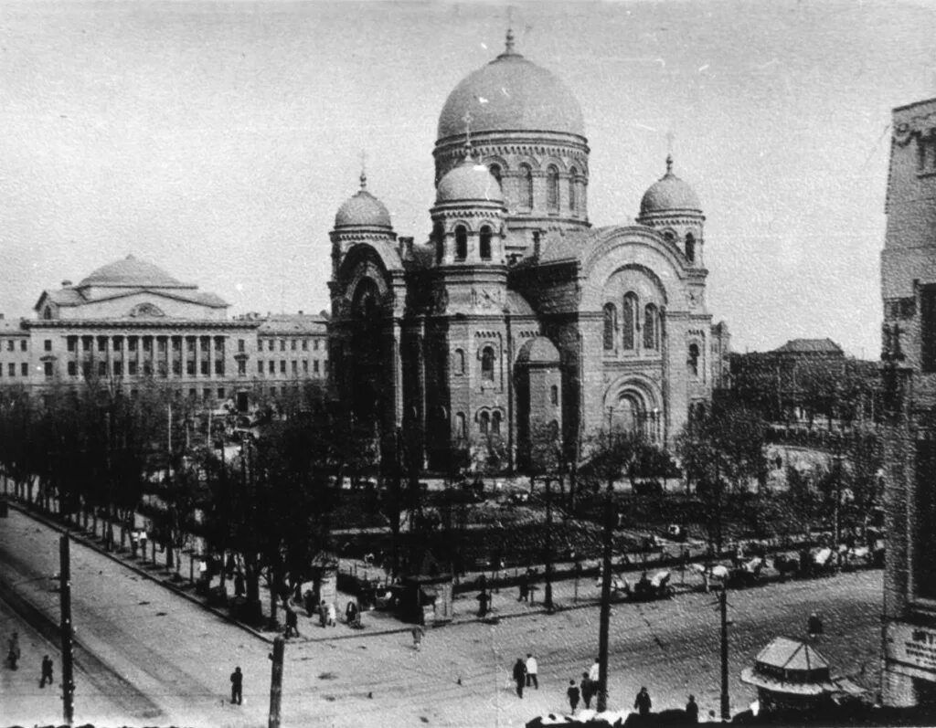 Невского ростов. Памятник невскому в ростове на дону. План александро невского собора ростов-на-дону. Собора а. Памятник невскому в ростове на дону.