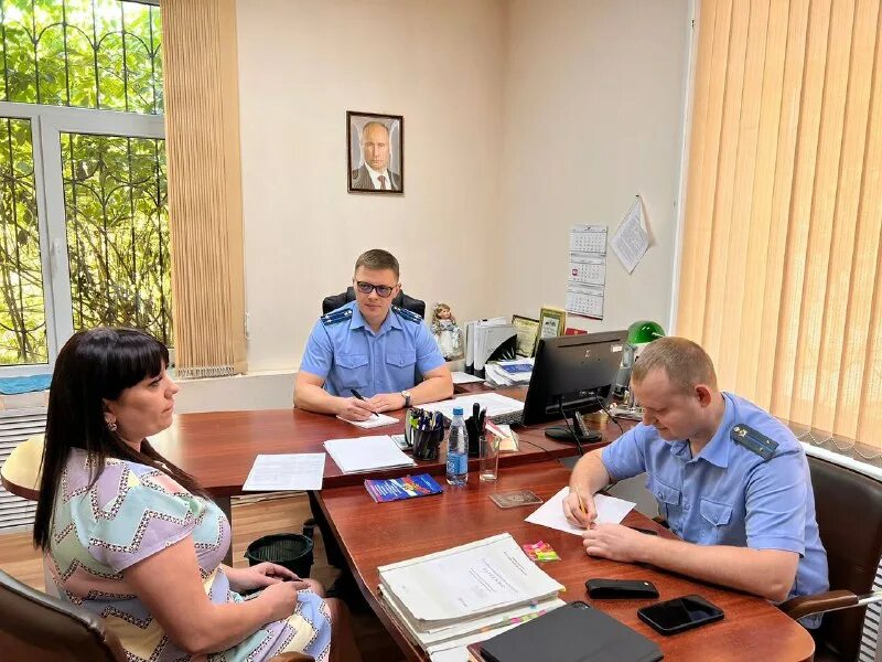 Г краснодар прокуратура краснодарского края. Прокуратура удмуртии 300 лет. Фамилия главного прокурора краснодара. Сайт прокуратуры краснодарского края проверки на 2024. Сайт прокуратуры краснодарского края проверки на 2024.