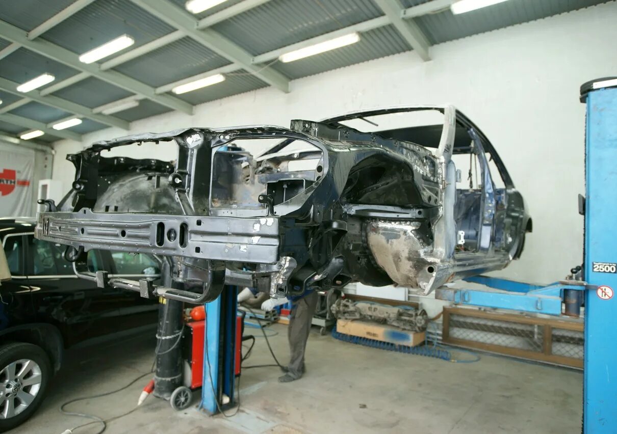 Замена вкладышей ваз 21124. Конвейер мерседес 124. Mercedes w124 e500. Поршня 124 мотор. Ан-124 шасси.