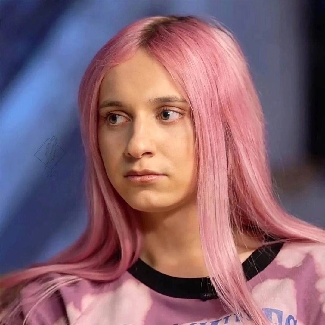 Даша канарейка. Даша корейко. Бывший парень даши корейки. Максим матвеев даша корейка. Ллаша корецйка до и после.