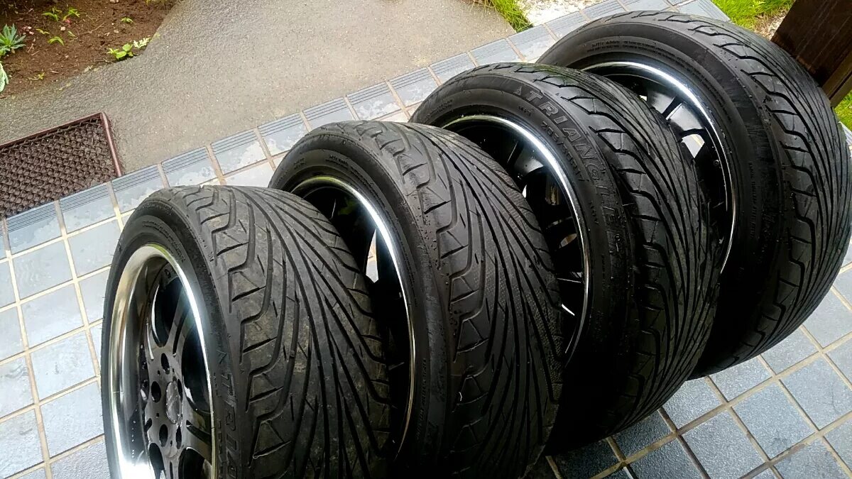 205/50 R17 7.5j. 225/45 R17 7j. 205/50/17 На 7.5j. 225 50 17 7.5 J.