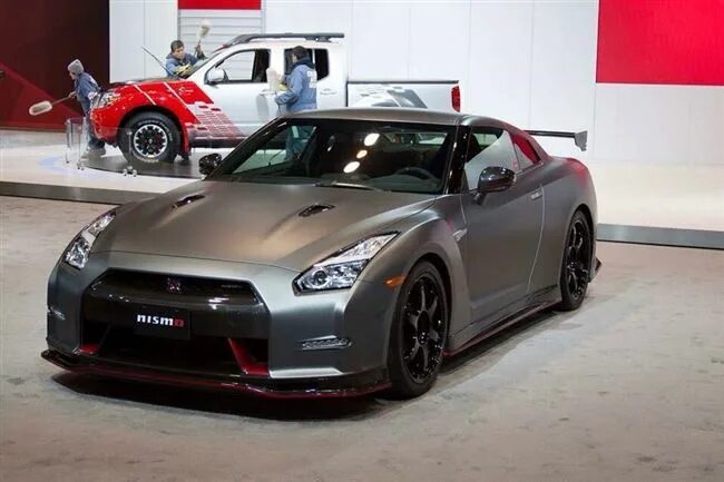 Gtr 7 купить. Ниссан ГТР r35. Nissan GTR r35 Godzilla. Nissan GTR 2006. Ниссан Скайлайн ГТР 35 Nismo.