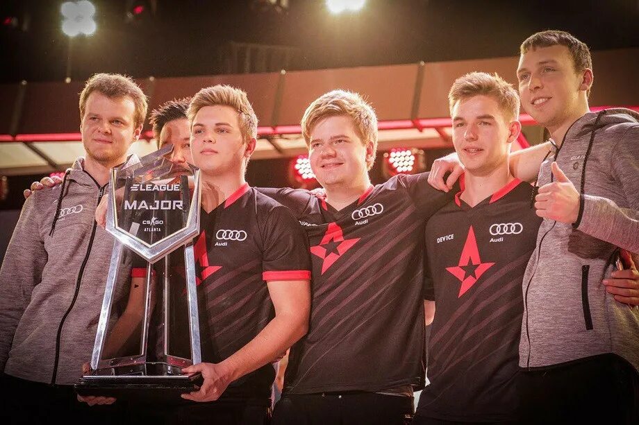 Astralis матч. Eleague major: atlanta 2017. киберспорт астралис. eleague atlanta cs go. astralis 2017 состав.