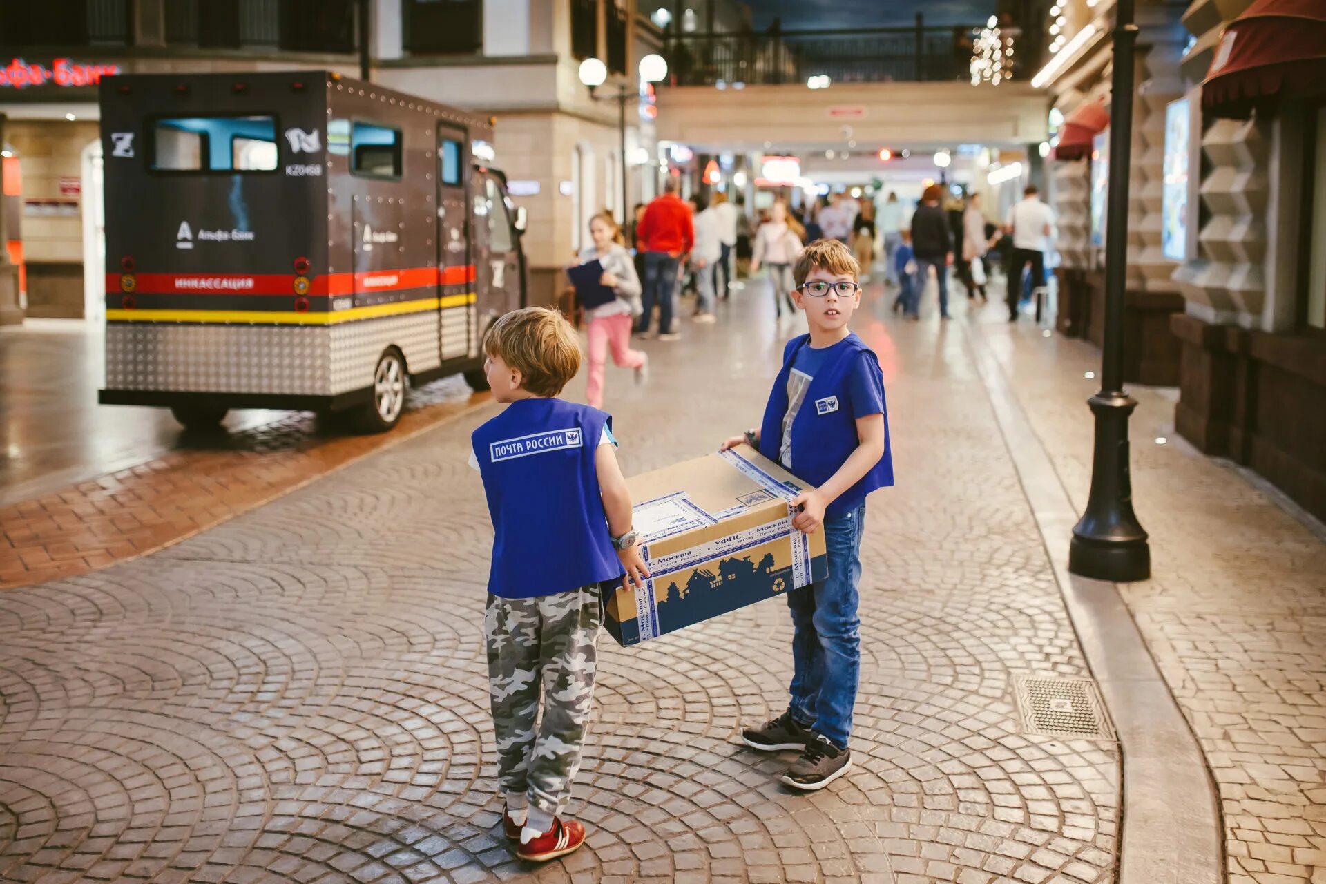 Кидзания город профессий. «кидзания» – детский парк профессий (москва). Кидзания работа. Кидзания работа. Кидзания город профессий.