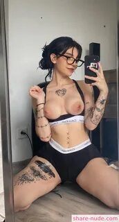 Slideshow yuprntae onlyfans.