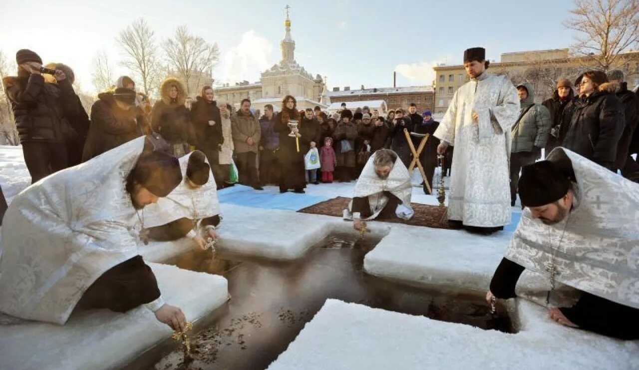 Почему празднуют крещение. Почему празднуют крещение