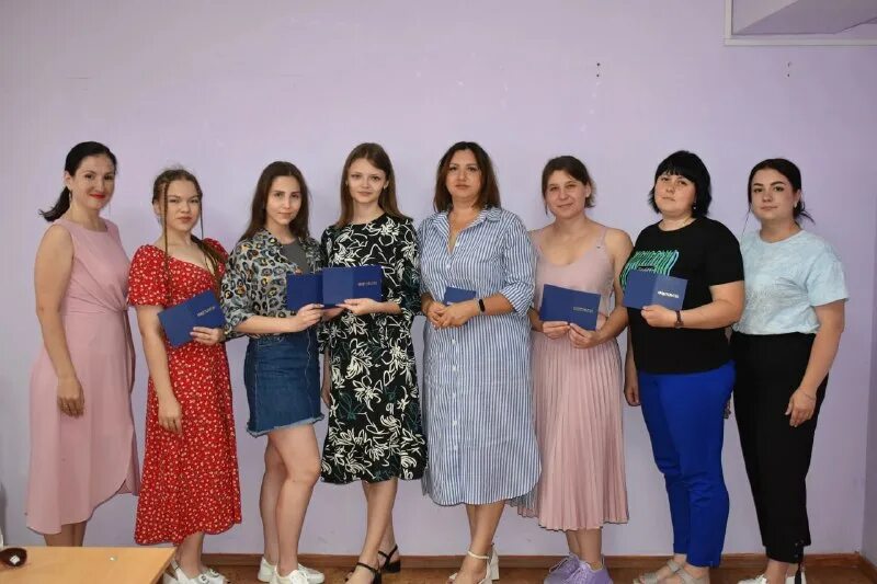 Курсы луганск. Рекламист луганск обучение. Компьютерные курсы в избербаше. Компьютерные курсы в избербаше. Печать управления образования.