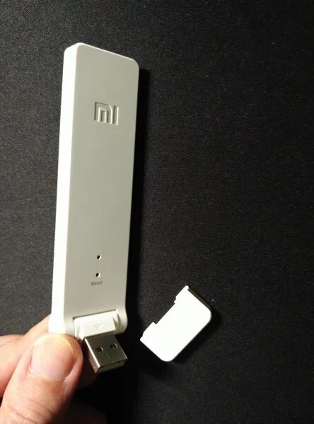 Mi stick wifi. Wifi адаптер ксиоми. wifi адаптер xiaomi r022. усилитель wifi сигнала xiaomi. расширитель зоны wi-fi.