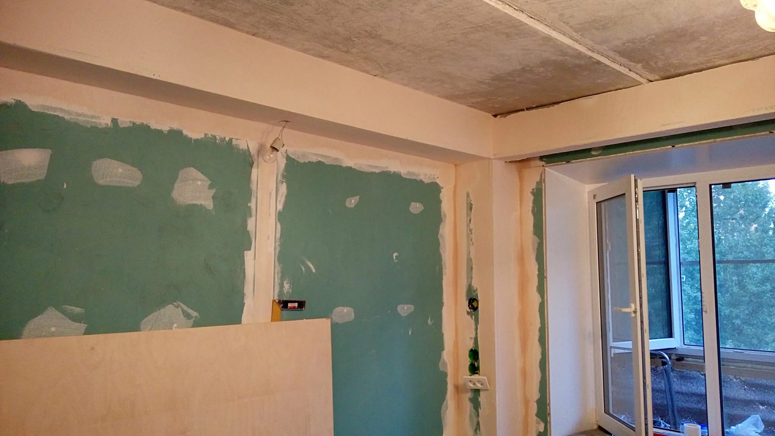 Можно штукатурить гипсокартон. Можно штукатурить гипсокартон. Шпаклевка гипсокартона. Закловка гипсокартона. Штукатурить гипсокартон.