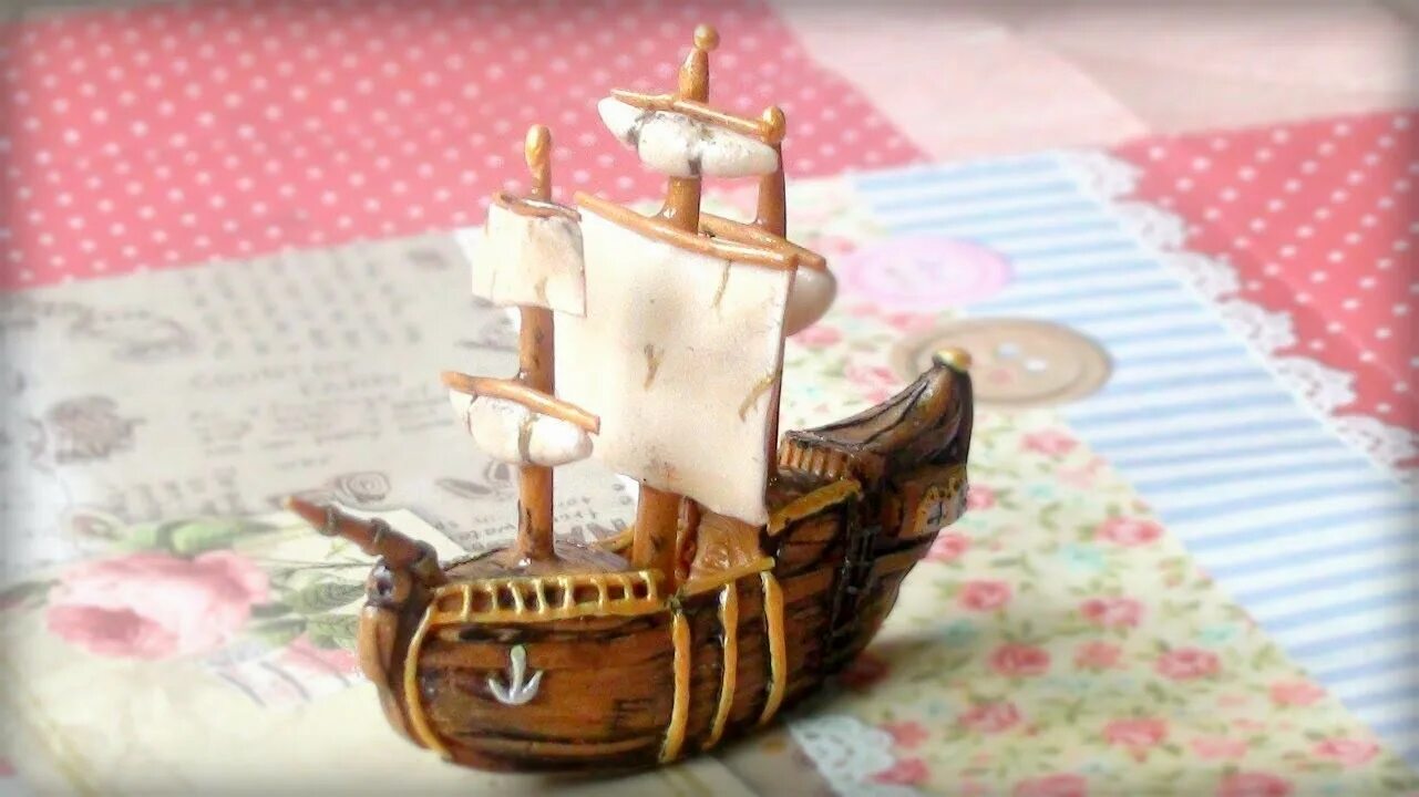 Кораблик из соленого теста. Кораблик из полимерной глины. Кораблик из теста поделка. Машинка из теста для лепки. Кораблик из соленого теста.