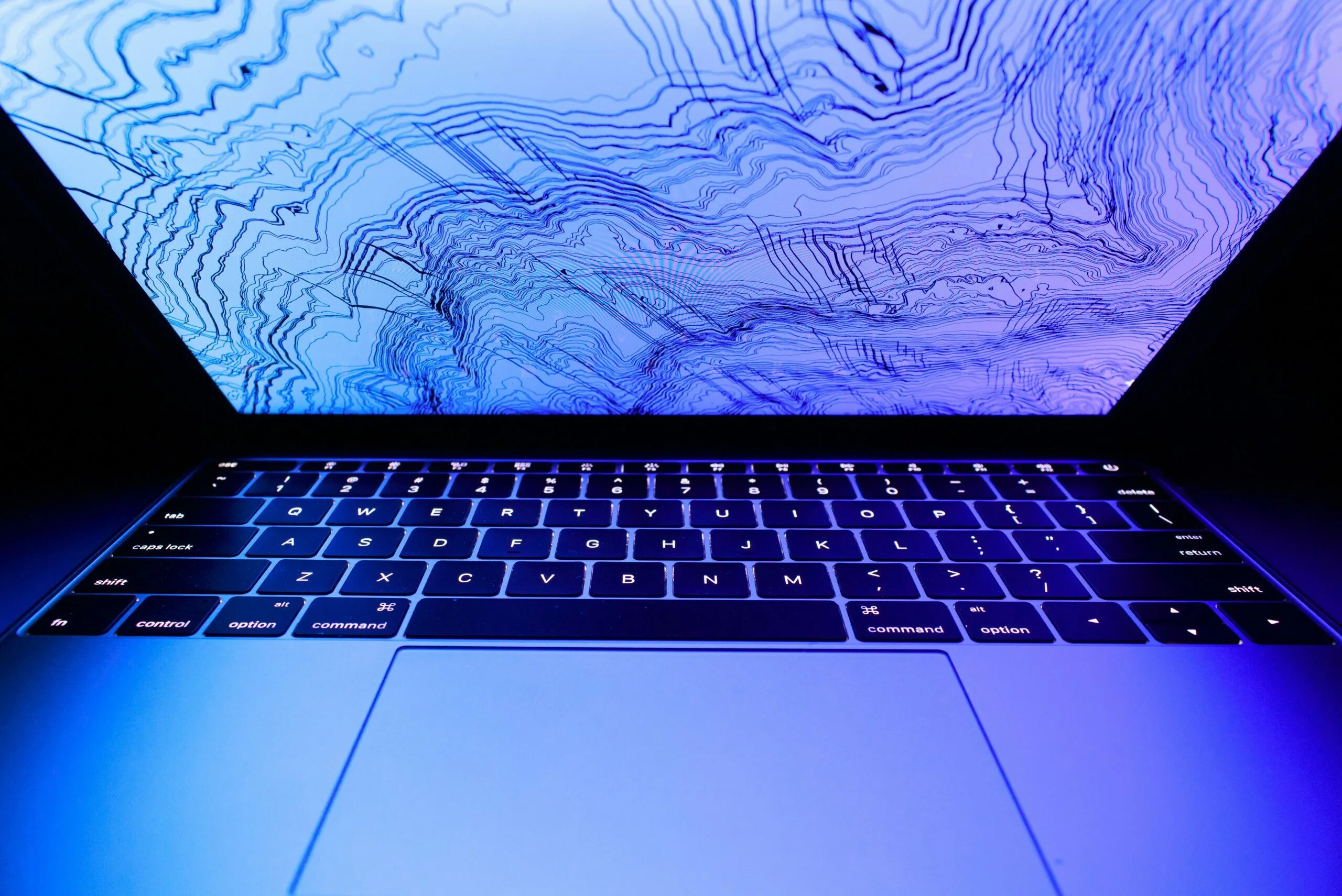 Синий ноутбук. Ноутбук технологии. Ноутбуки баннер. Ноутбук на синем поле. Обои на ноутбук 2021.