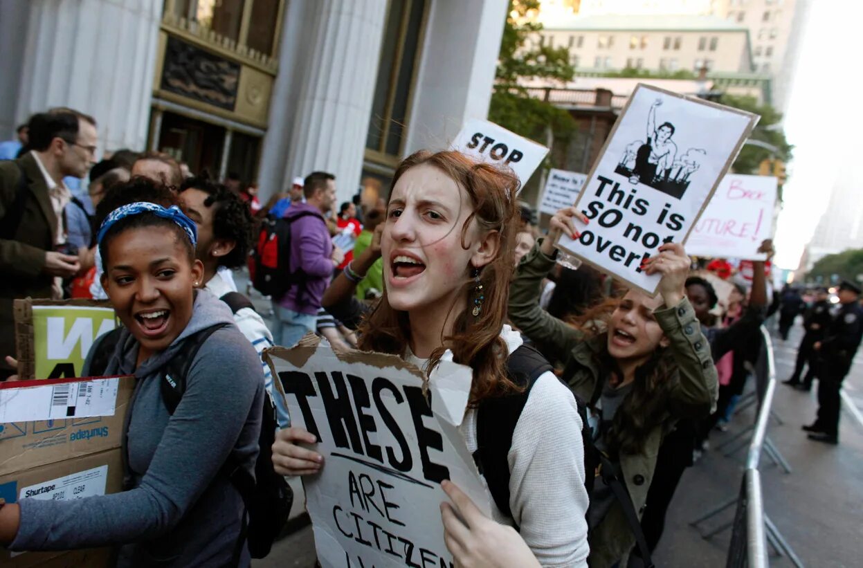 Захвати Уолл-стрит. «Захвати Уолл-стрит» (Occupy Wall Street).. Occupy Wall Street 2011. Акция захвати Уолл-стрит. Митинг отчет