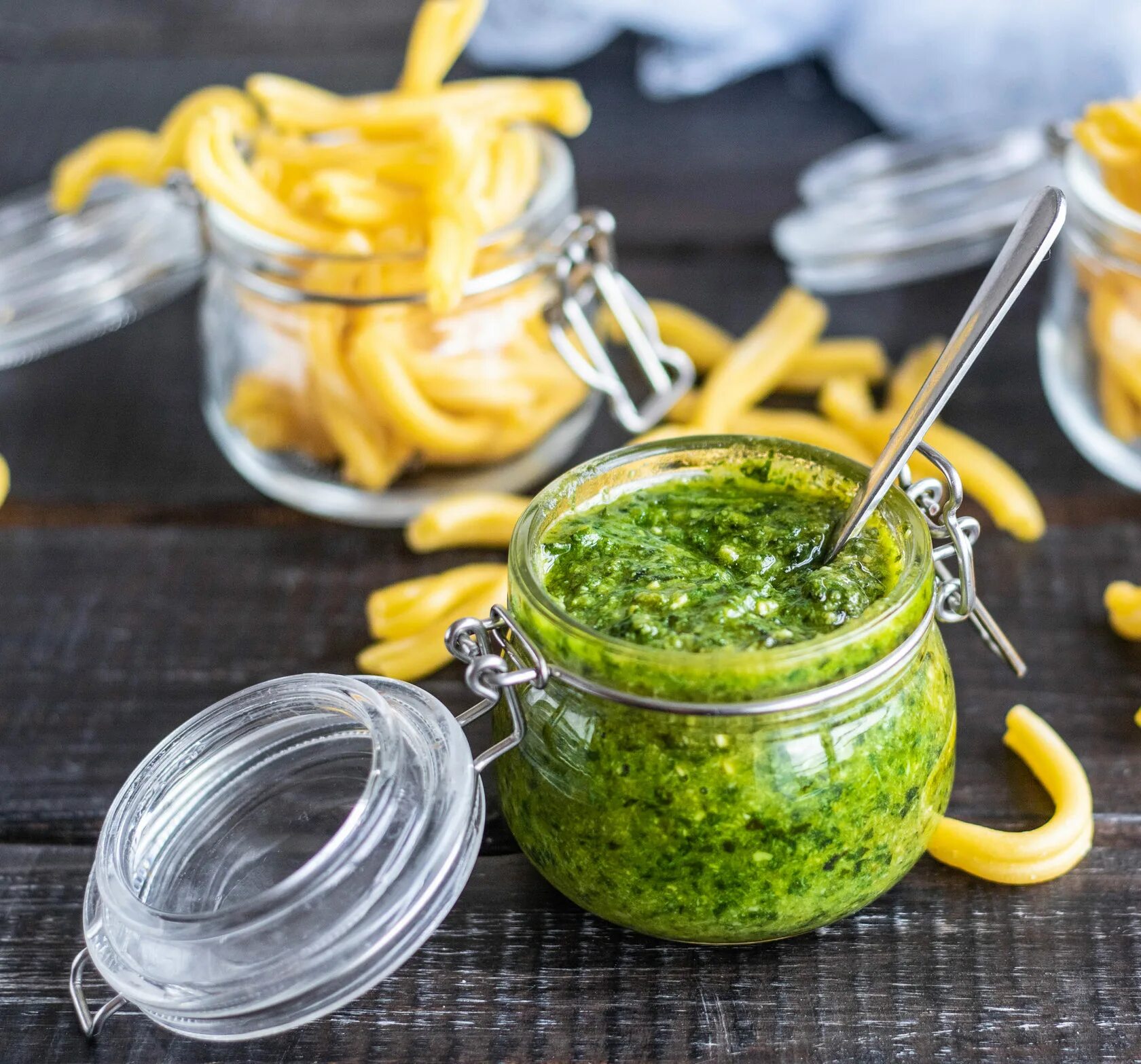 Pesto alla. Генуэзский песто. Соус песто. Песто чанго. Соус песто Pesto alla Genovese.