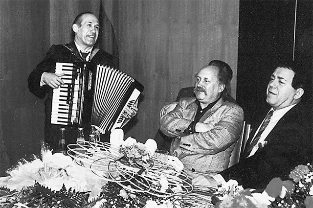 Ханок композитор песни. Лученок мулявин ярмоленко. лученок композитор.