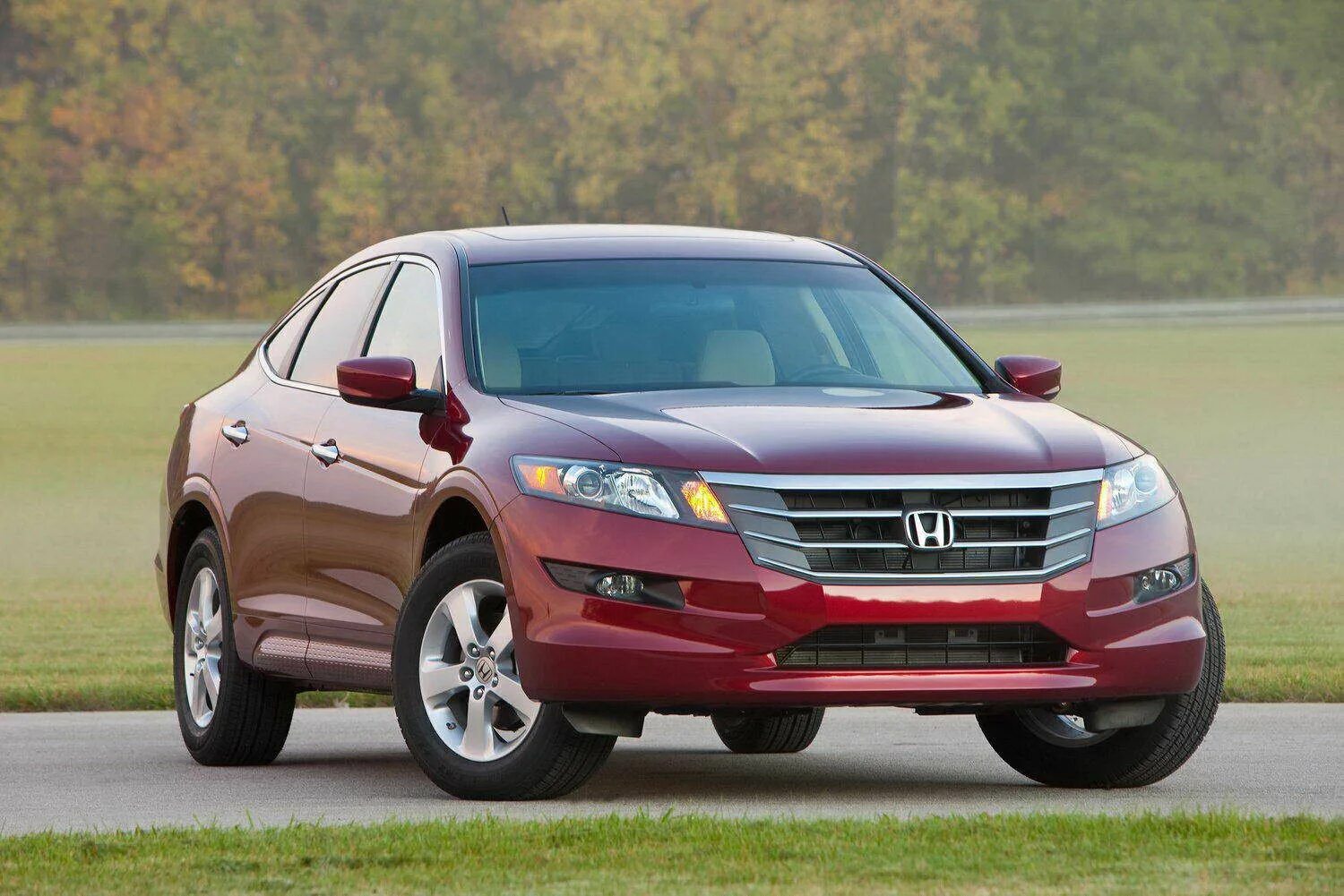 Название модели хонда. Хонда кросстур 2010. honda crosstour 2011. honda crosstour 2010. хонда кросстур цивик.