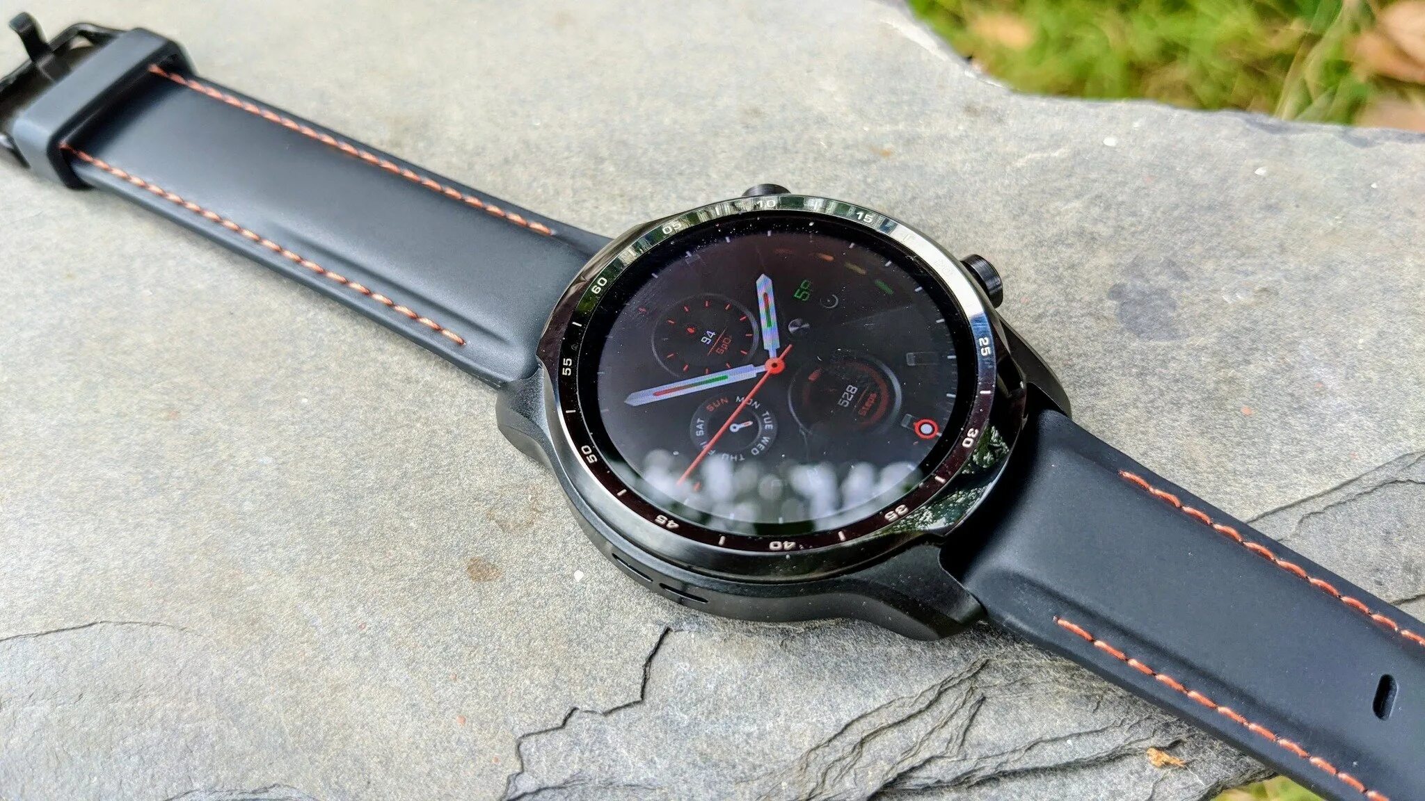 Watch 3 vs watch 3 pro. Ticwatch Pro 3 GPS. Mobvoi Ticwatch Pro 3. Часы Ticwatch Pro 3. Ticwatch Pro 3 Ultra.