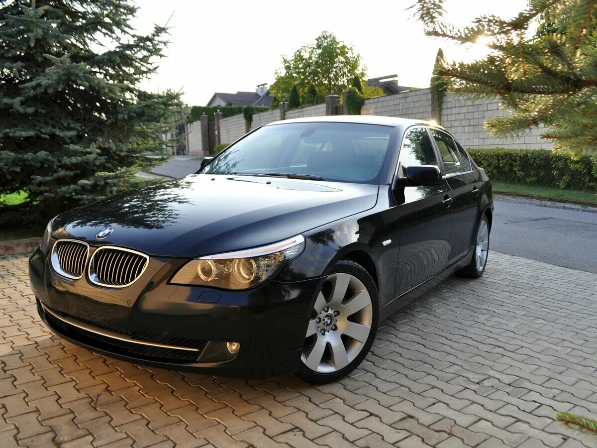 Куплю бмв 2008 года. BMW 5 e60 2008. BMW 5 e60 525 i. БМВ 5 е60 2008. BMW 525i e60 2008.