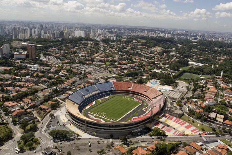 Стадион сверху. Сан Паулу стадион. Каракас стадион вид сверху. Стадион Сисеру Помпеу. Стадион Морумби.