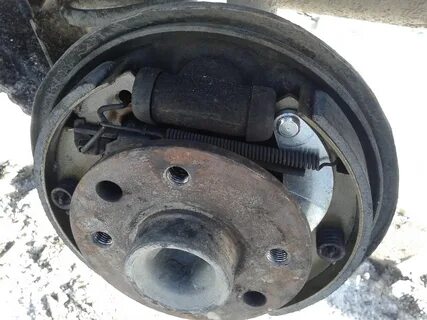 Замена задних тормозных колодок опель