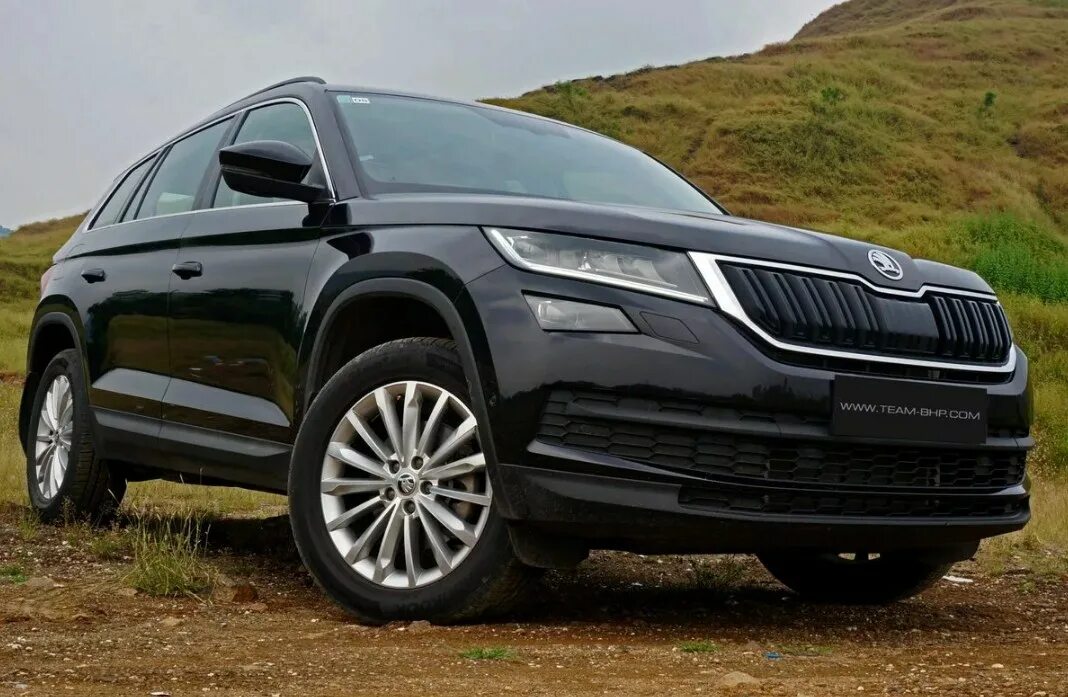 Кодиак лампы какие. Шкода кодиак. škoda kodiaq black. skoda kodiaq style. кодиак диски trinity черный.