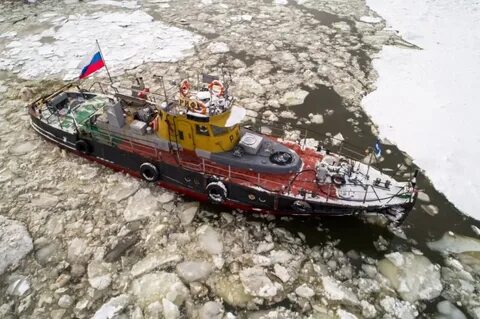 Ледокол по москве реке