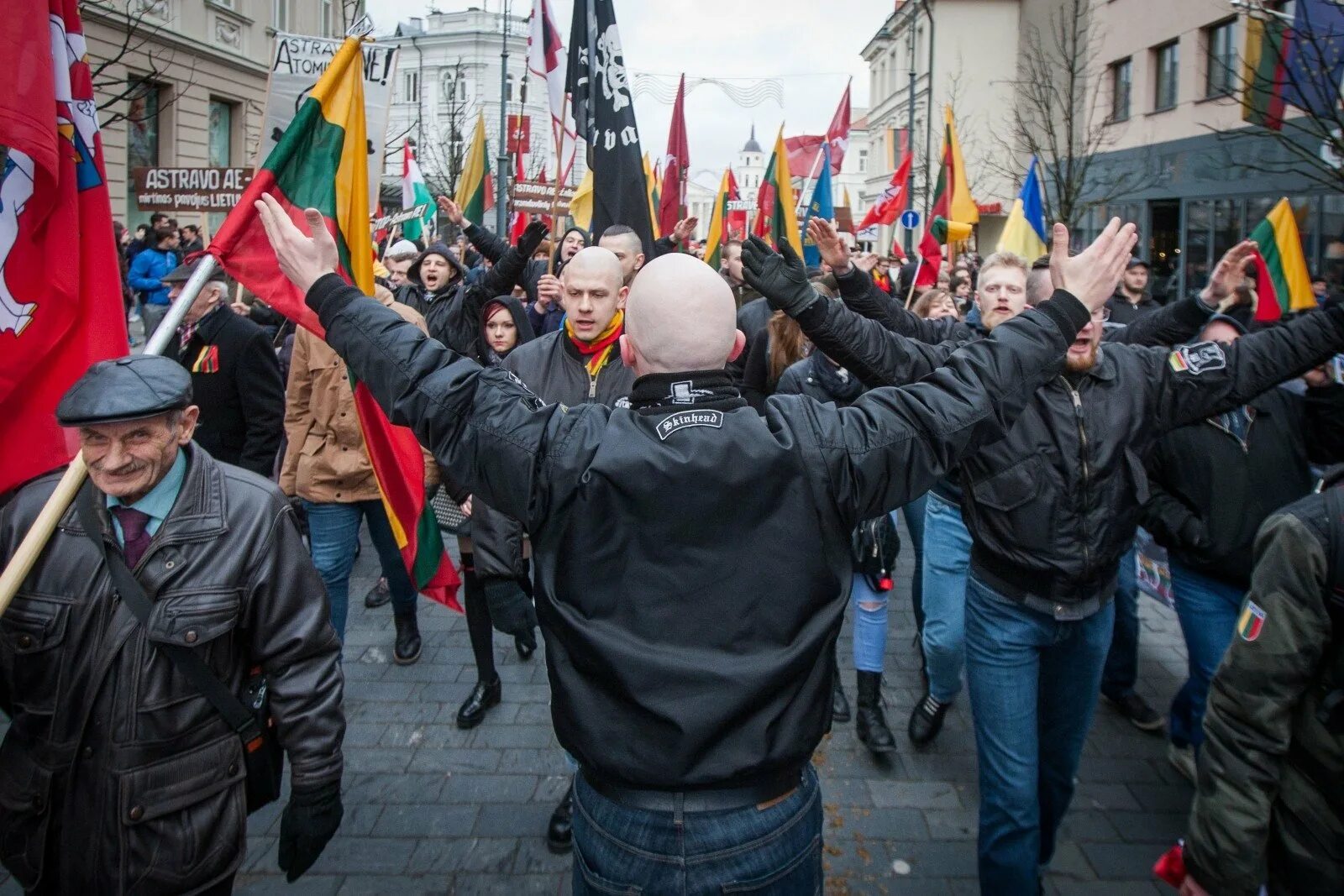 Литва сегодня. Неонацисты в литве. литва литовцам националисты. фашисты в литве. фашизм в литве.