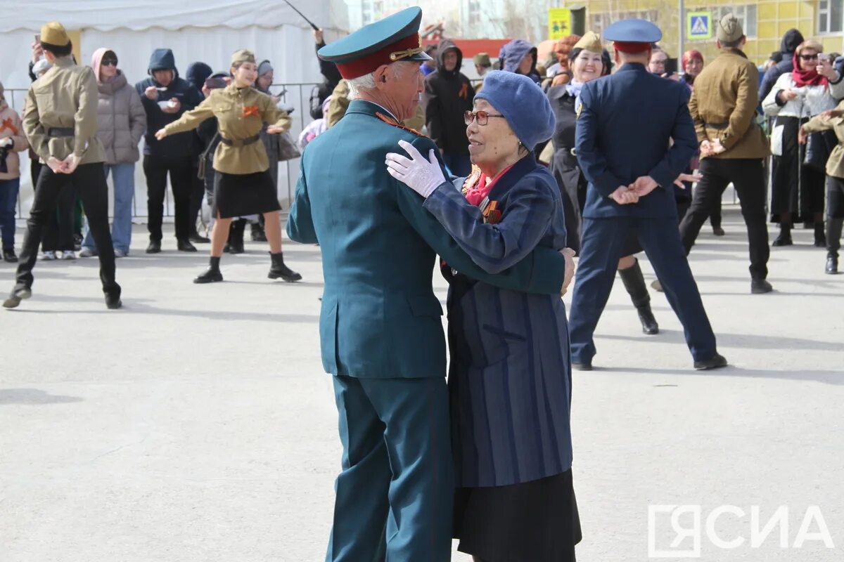 Призывник проводы. День призывника. Призывники. Призывники 9 мая. Армия Росгвардия проводы.