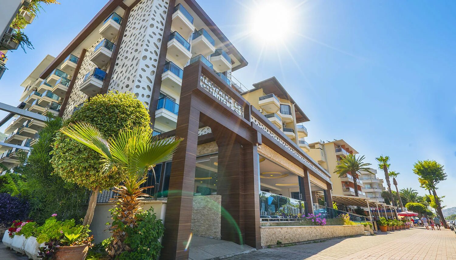 Kleopatra life отель аланья. Кестель алания турция. Green life hotel 4 турция. Alanya life. Alanya life.
