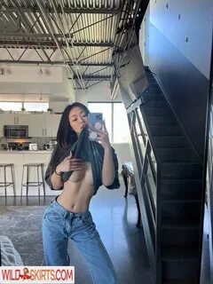 Hot photo 45 of nude MaryJLeeee. 