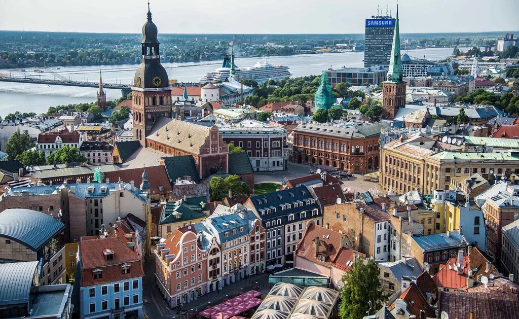 Рига столица латвии фото. Литва рига. Рижский замок рига. Рига (город). Вецри́га старая рига.