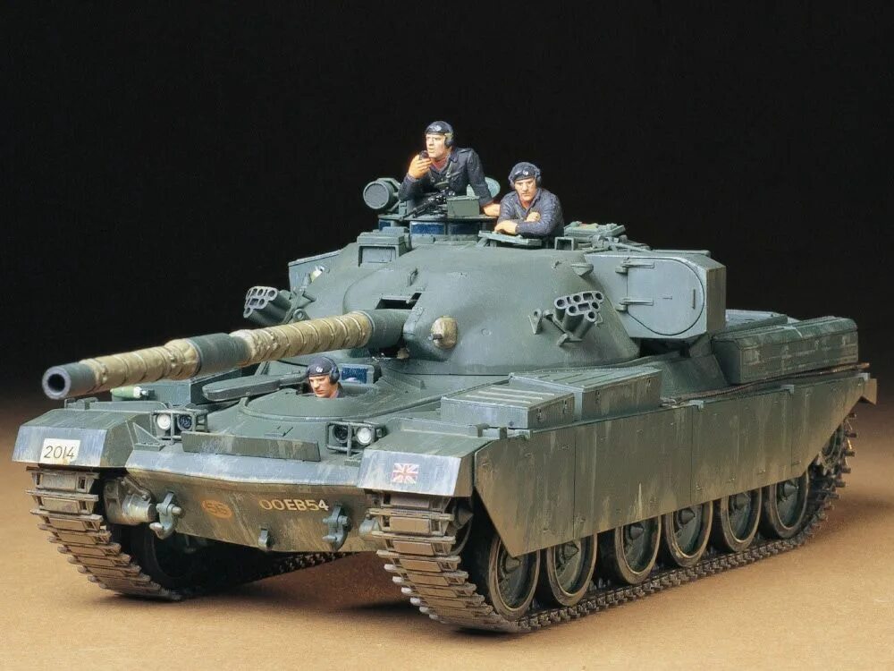 Название первой модели танка. Tamiya 1/35 Chieftain MK.5. Tamiya Chieftain MK.5. Chieftain 1/35 Tamiya. Английский танк Chieftain MK.5.