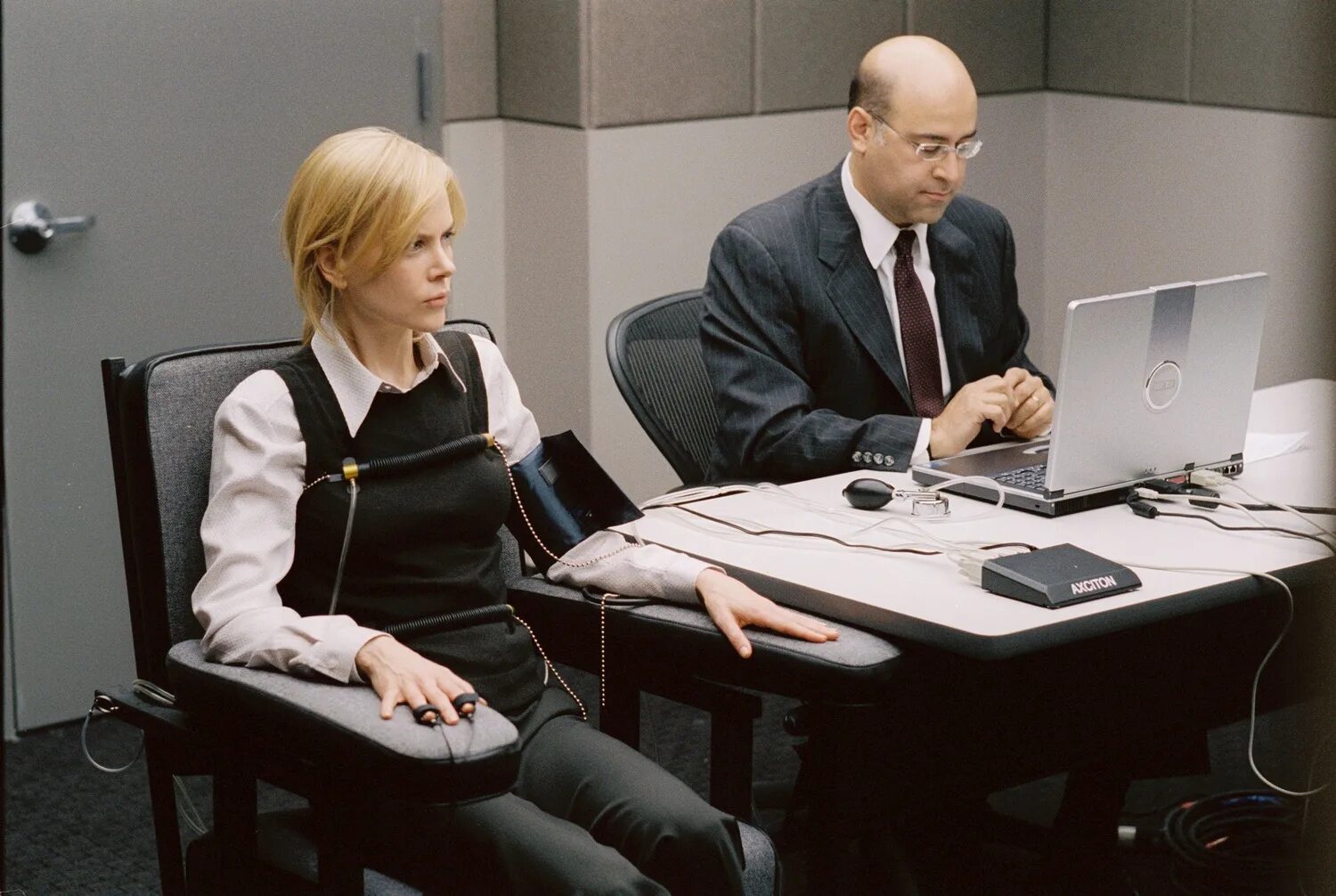 Interpreter. Николь кидман переводчица. переводчица фильм 2005. николь кидман the interpreter). николь кидман фильм переводчица.