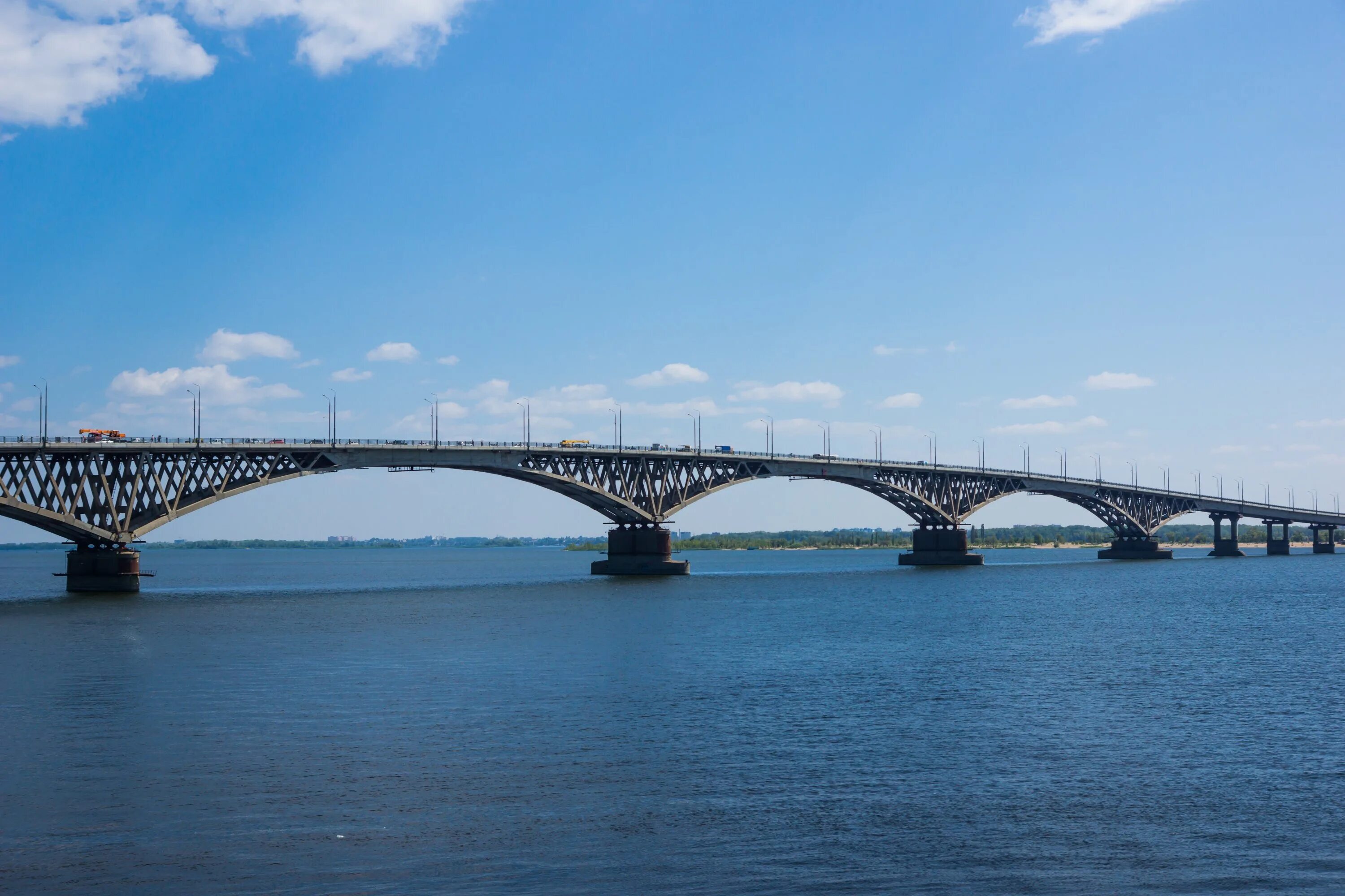 Волга мост энгельс. Саратовский мост Саратовская область. Мост Саратов Энгельс. Энгельсский мост Саратов. Саратовский мост с Энгельса.