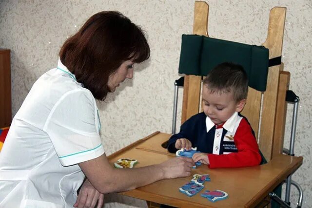 социальная реабилитация детей. реабилитация инвалидов. дети-инвалиды и дети с ограниченными возможностями. социальная реабилитация детей инвалидов. центр реабилитации детей инвалидов.