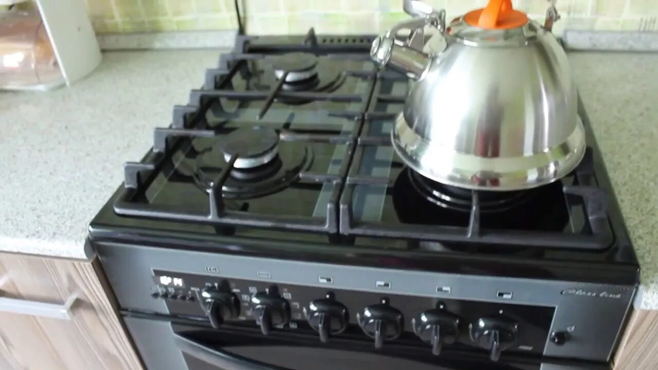 Комбинированная плита gefest 6102-03. Какая газовая плита лучше горение или гефест. Какая газовая плита лучше горение или гефест. Газовая плита гефест 1100-06. Газовые плиты премиум сегмента.