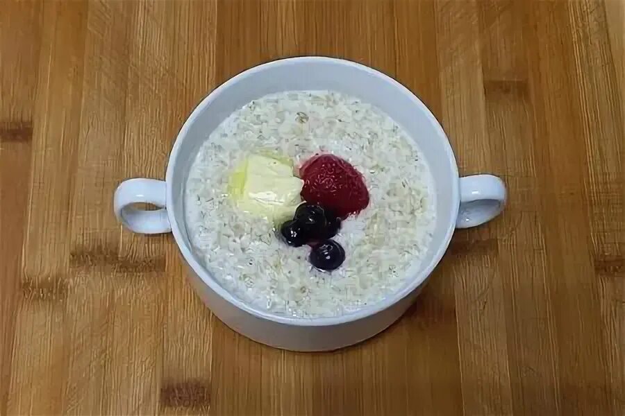 молочная каша геркулес. овсянка на воде с сахаром. овсянка на воде с сахаром. перловая царская каша. 100 грамм овсянки на молоке.