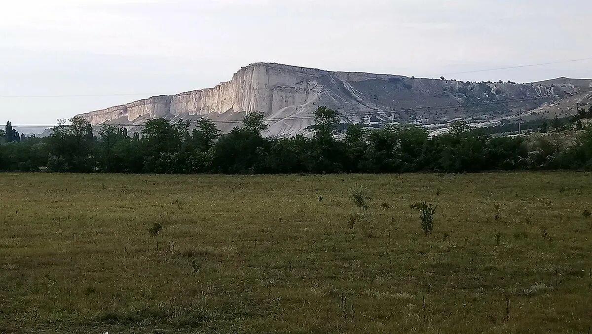 Белая гора Белогорск Амурская. Белые горы Амурская область. Белогорск Амурская область белая гора осенью. Гора рядом с Белогорском.