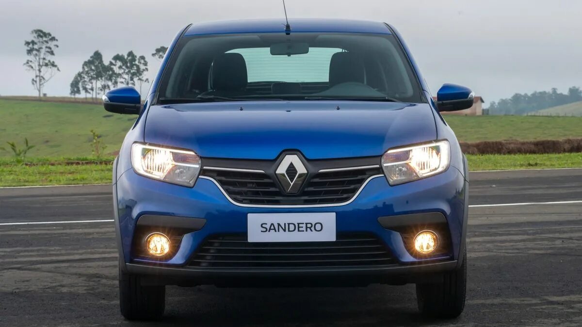 Фары сандеро купить. Renault Sandero 2021. Рено Сандеро 2021. Renault Sandero 2020. Рено Логан Сандеро 2.