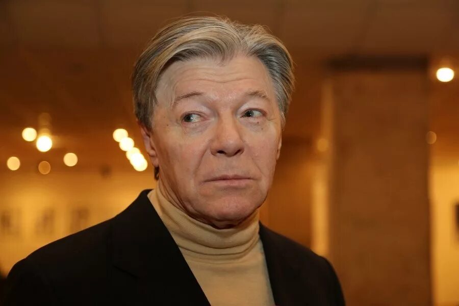 Сколько лет збруеву александру актеру